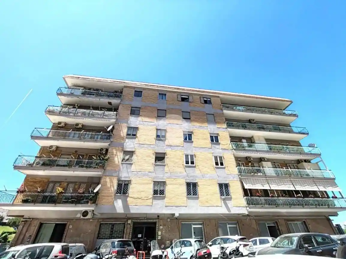 Appartamento in affitto a Napoli