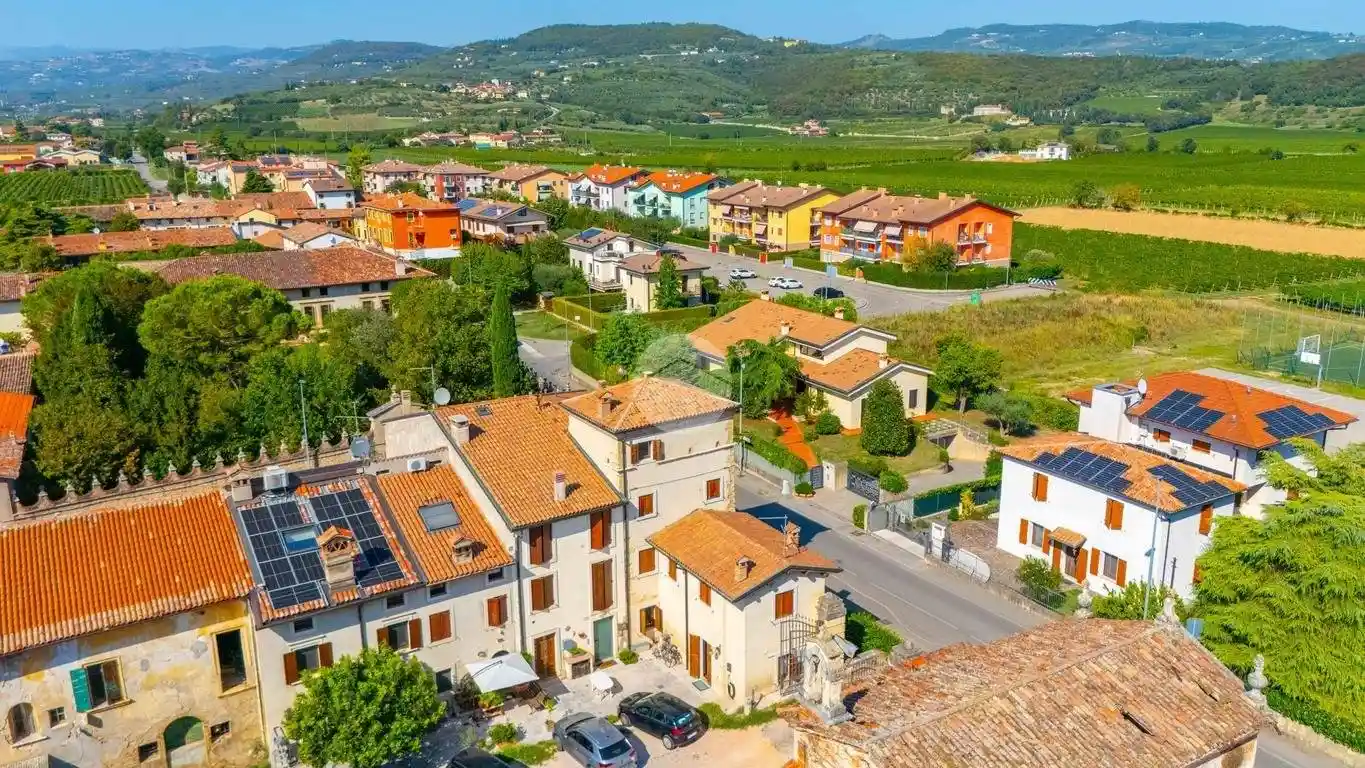Casa indipendente in vendita a Verona