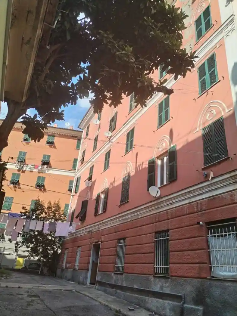 Appartamento in vendita a Genova