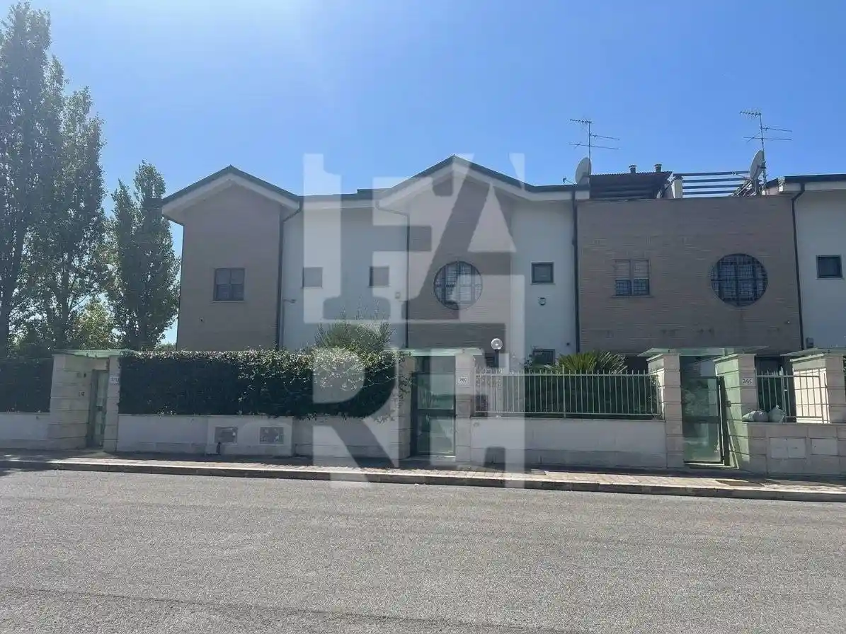 Villetta a schiera in vendita a Roma