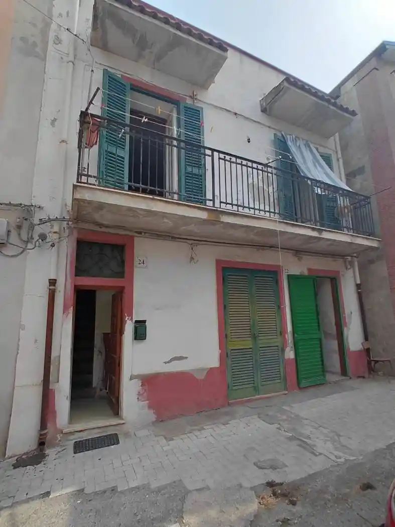 Casa indipendente in vendita a Barcellona Pozzo di Gotto