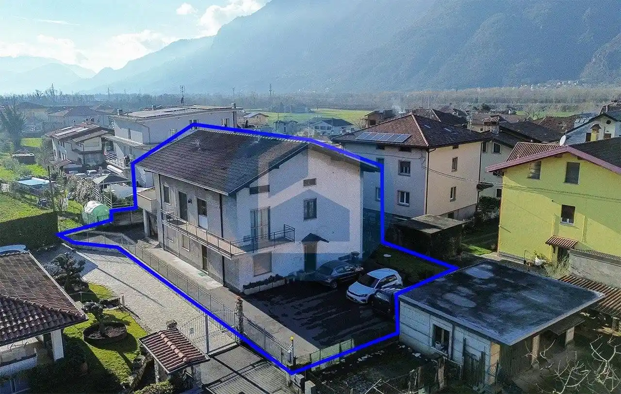 Villa in vendita a Artogne