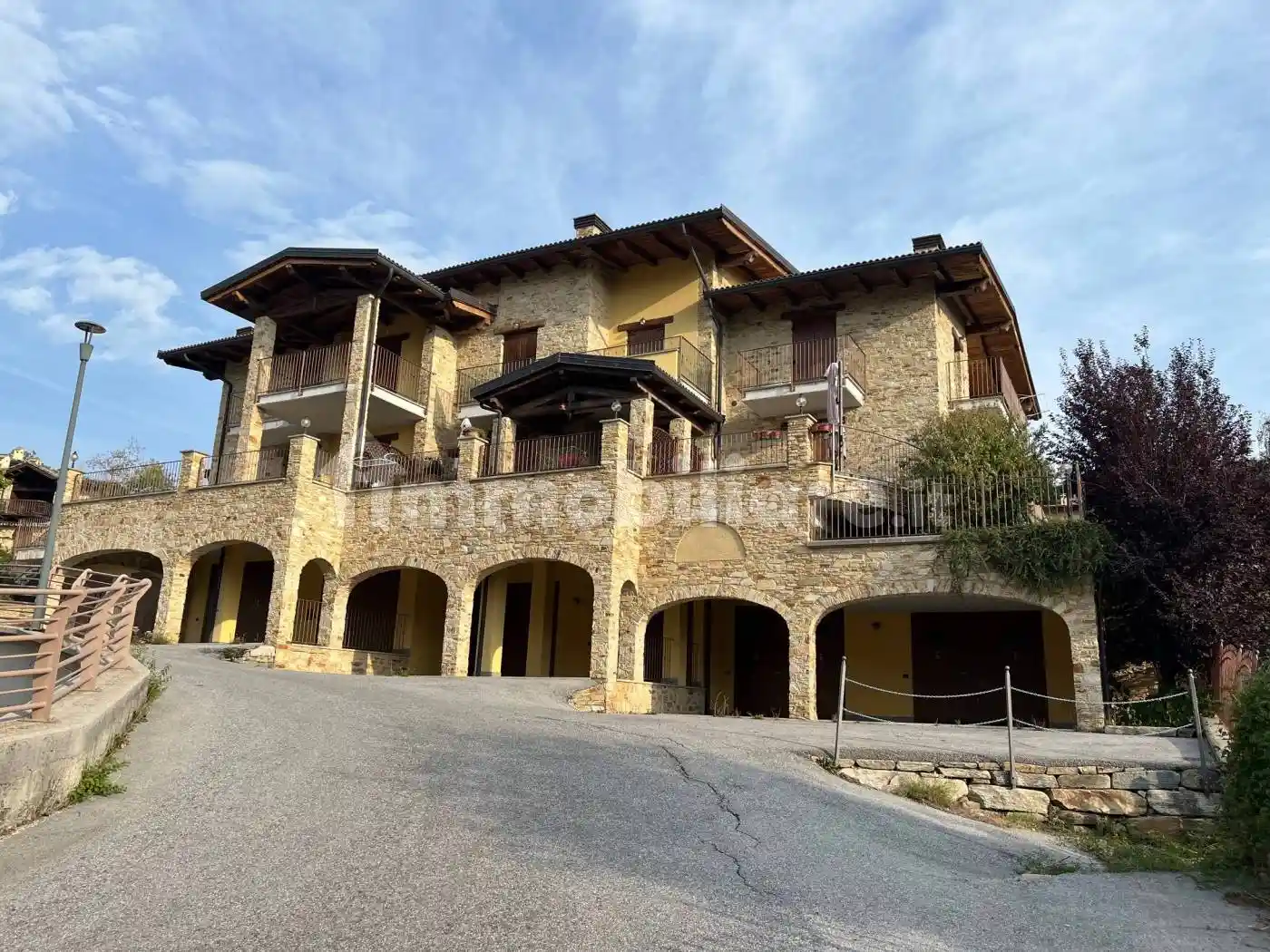 Appartamento in vendita a Roburent