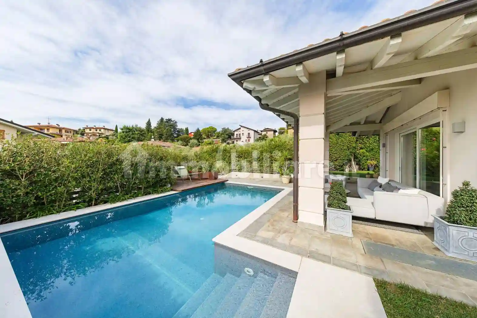 Villa - foto 2