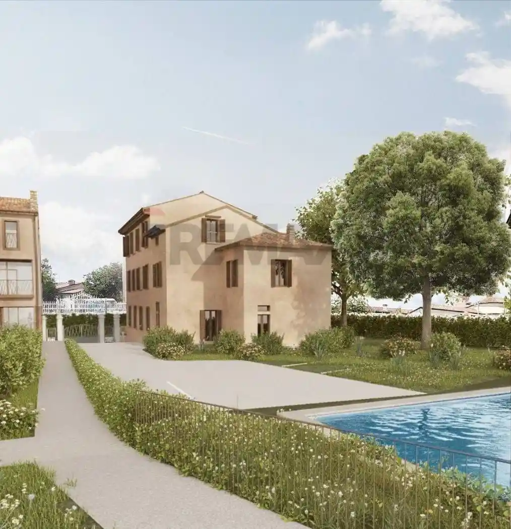 Palazzo - Edificio in vendita a Castelnuovo del Garda