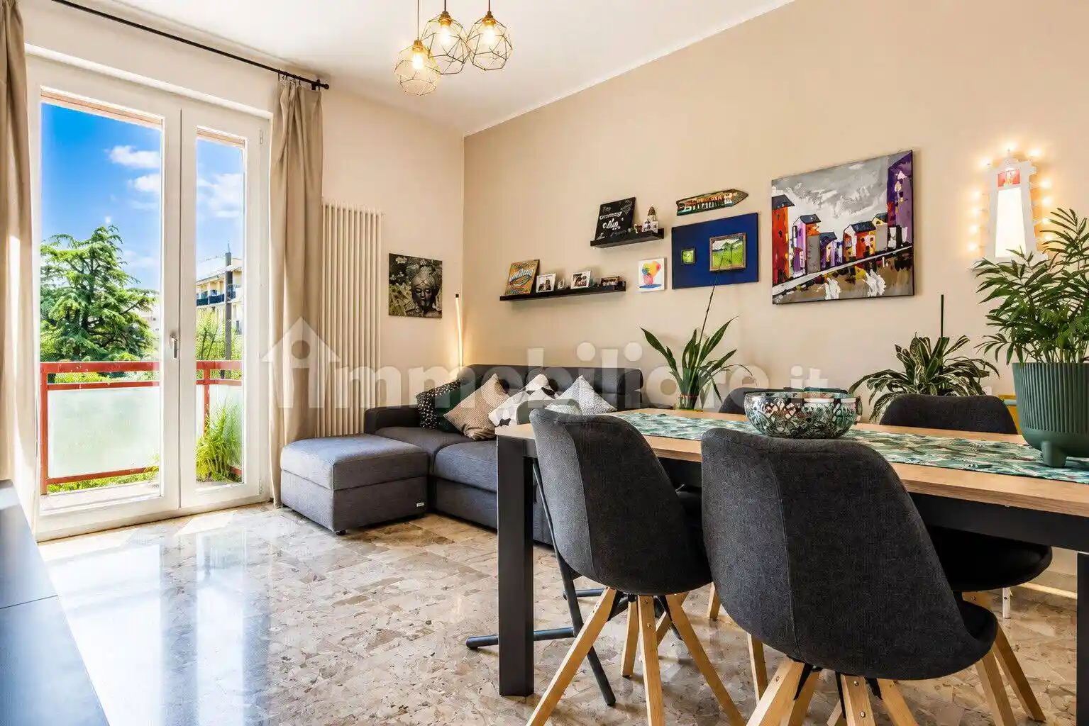 Appartamento in vendita a Bologna