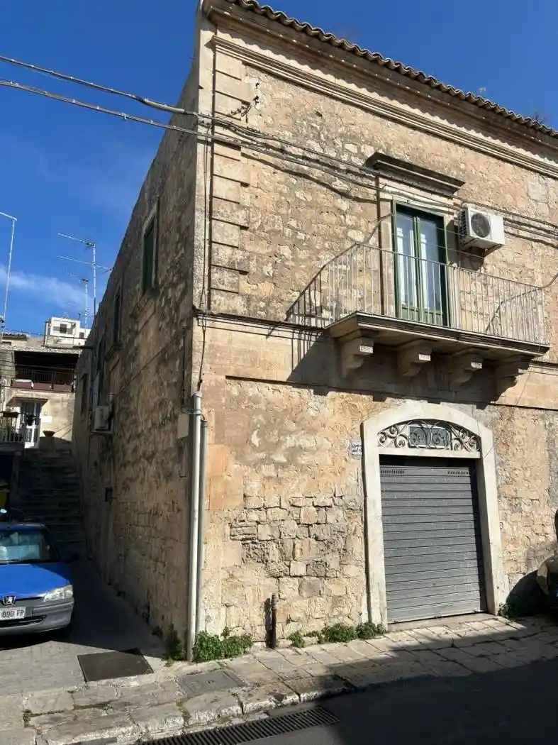 Casa indipendente in vendita a Modica