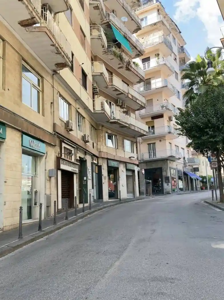 Appartamento in vendita a Salerno