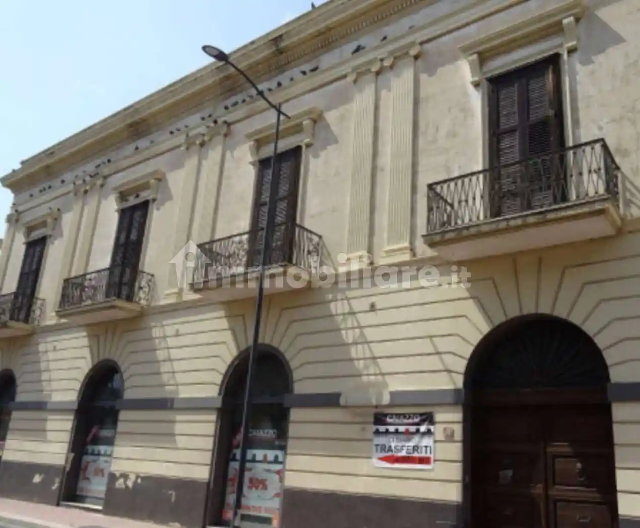 Palazzo - Edificio in vendita a San Giorgio Ionico