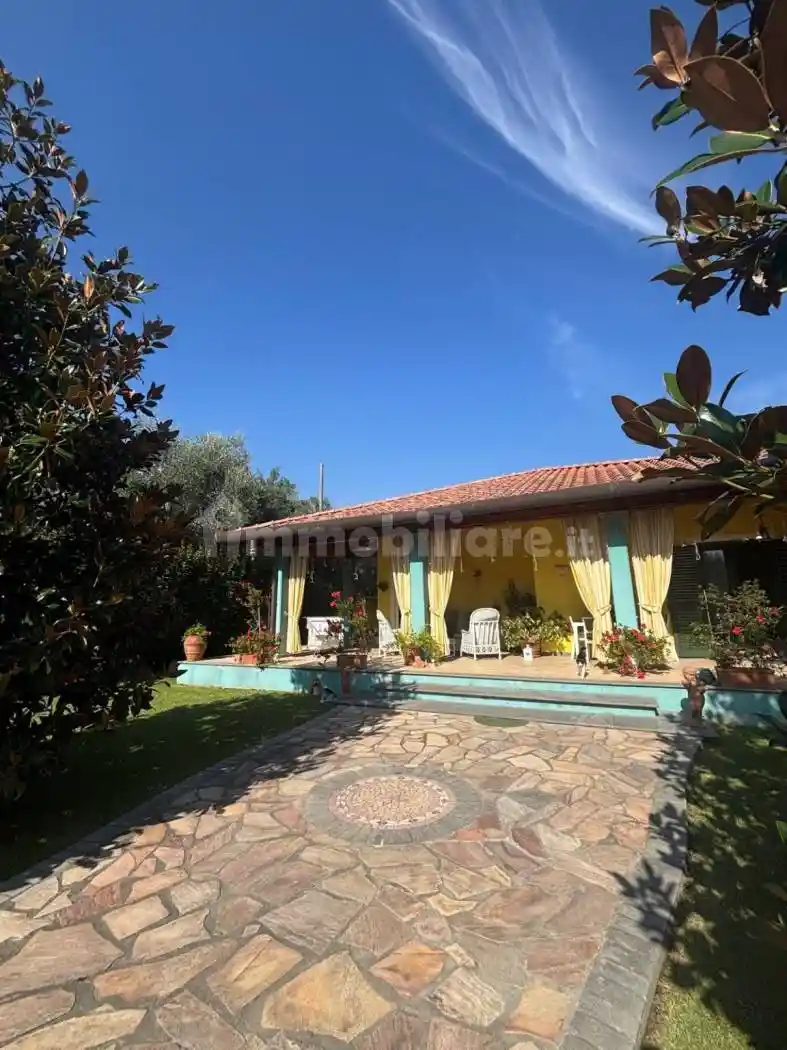 Villa in vendita a Seravezza