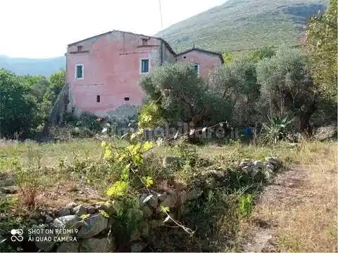 Rustico - Casale in vendita a Formia