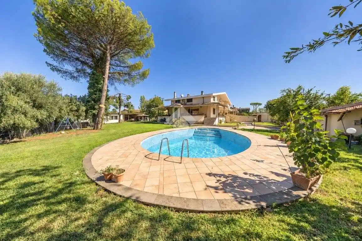 Villa in vendita a Roma