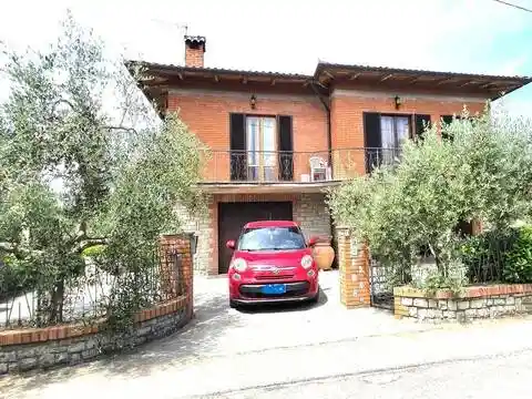 Villa in vendita a Tuoro sul Trasimeno