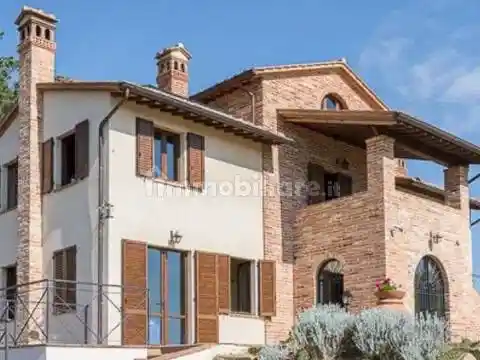 Villa in vendita a Castiglione del Lago