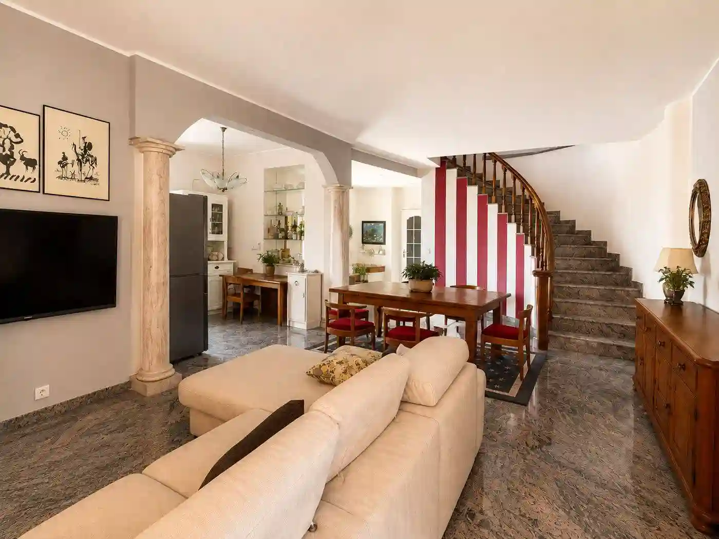 Villa - foto 2