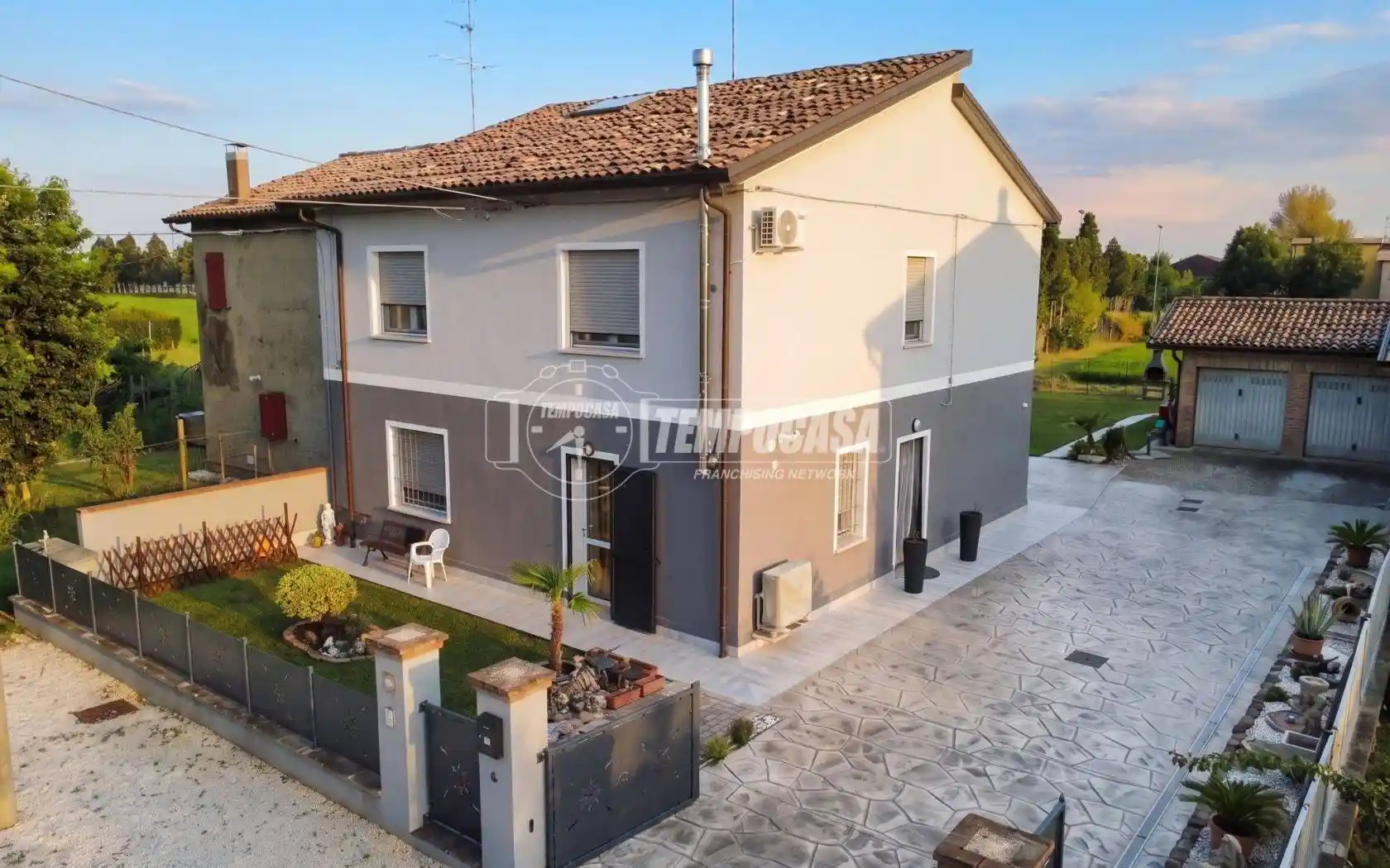 Casa indipendente in vendita a Cento