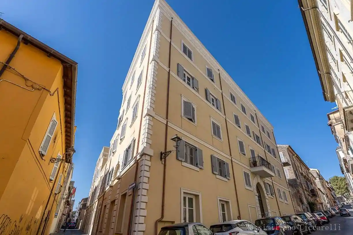 Appartamento in vendita a Albano Laziale