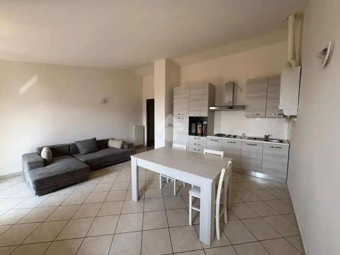 Appartamento in vendita a Adrara San Rocco