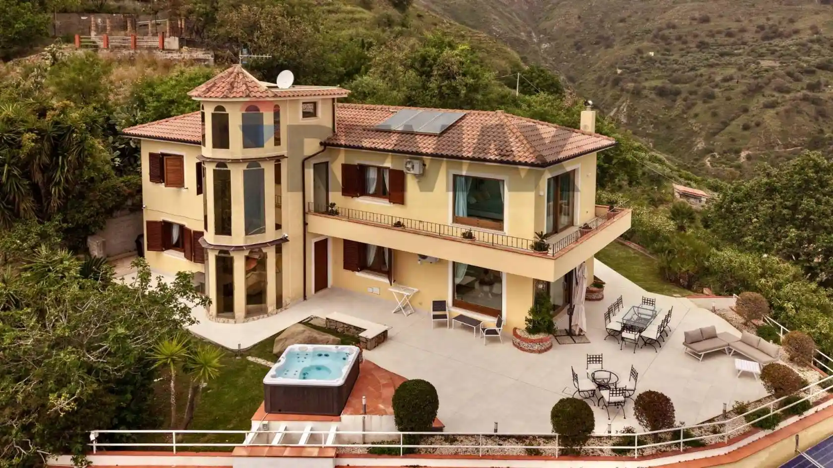 Villa in vendita a Letojanni