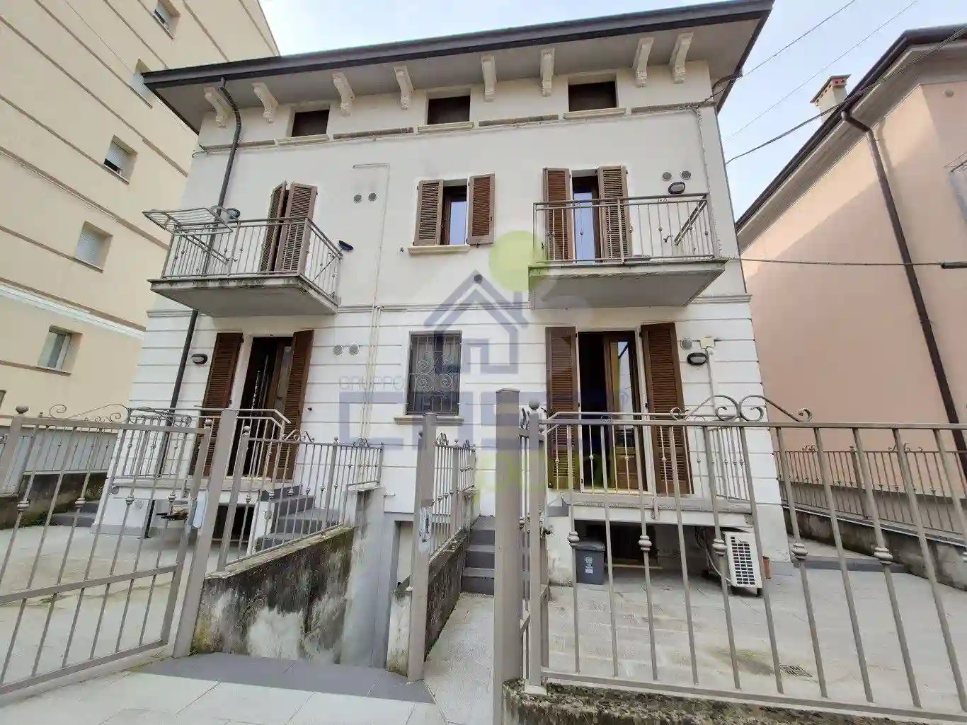 Palazzo - Edificio - foto 2