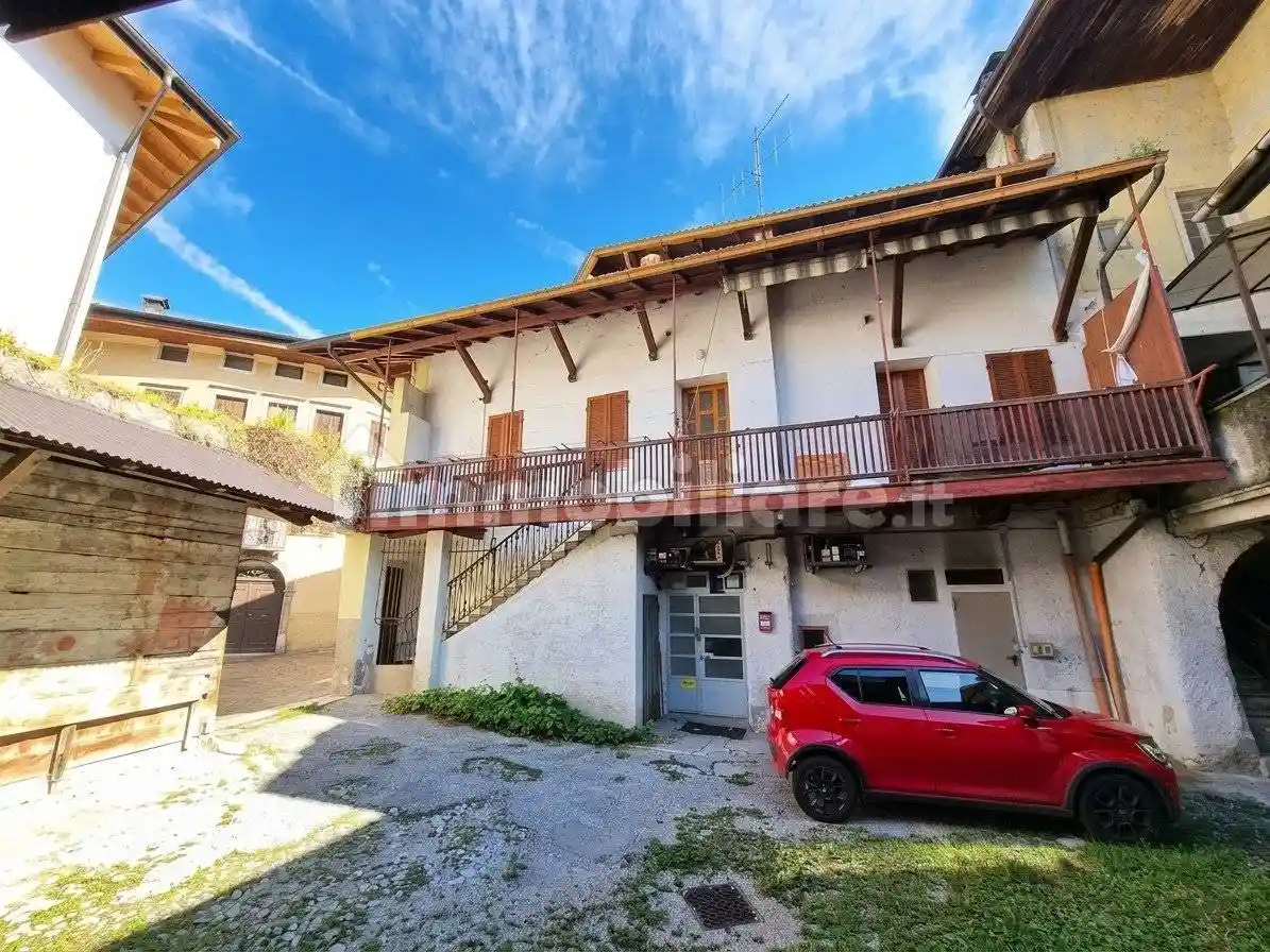 Casa indipendente in vendita a Levico Terme