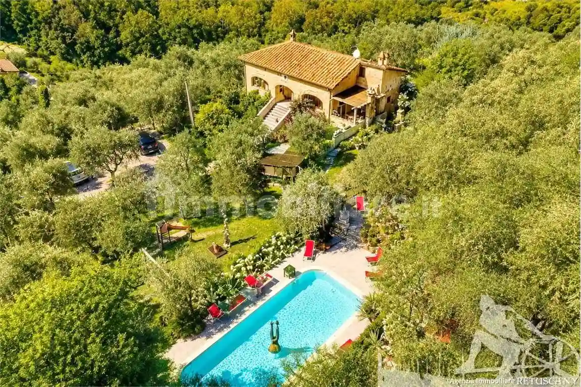 Villa - foto 2