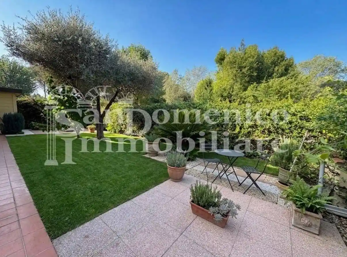 Casa indipendente in vendita a Pisa