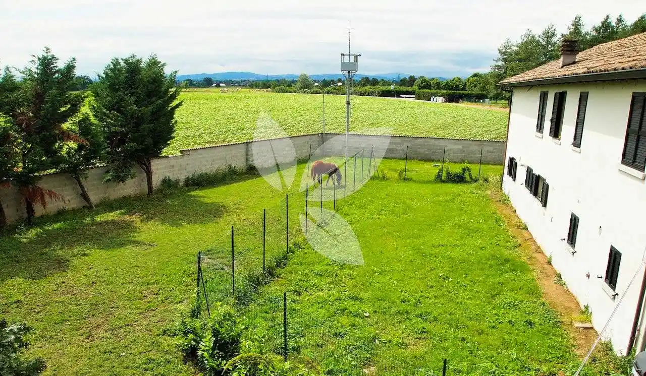Villa in vendita a Cavriago