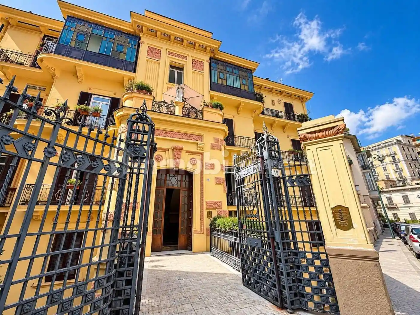 Appartamento in vendita a Napoli
