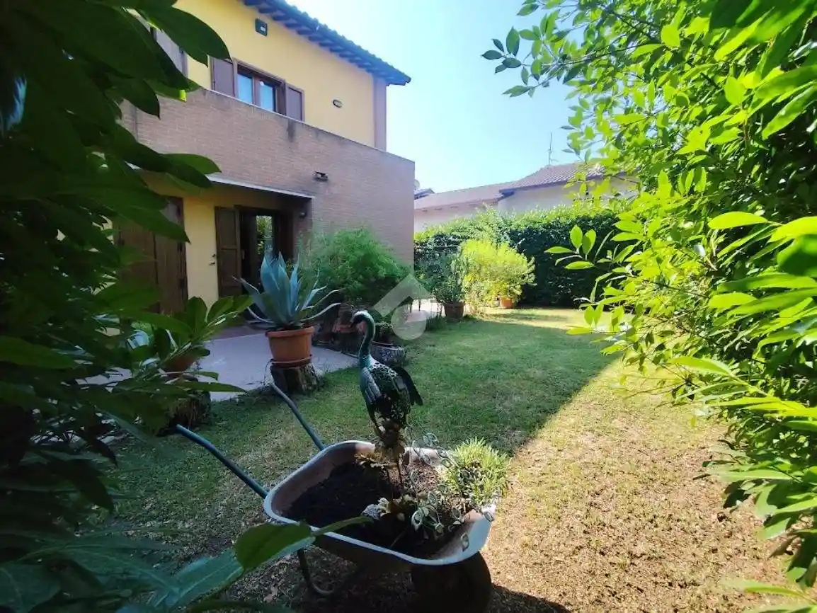 Villetta a schiera in vendita a Foligno