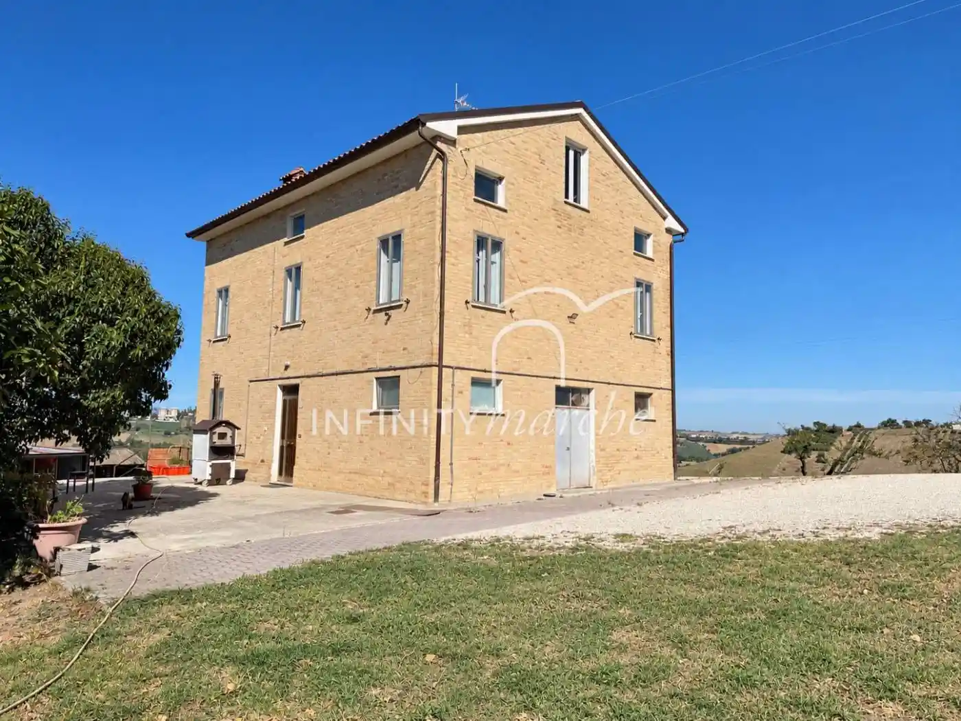 Rustico - Casale in vendita a Torre San Patrizio