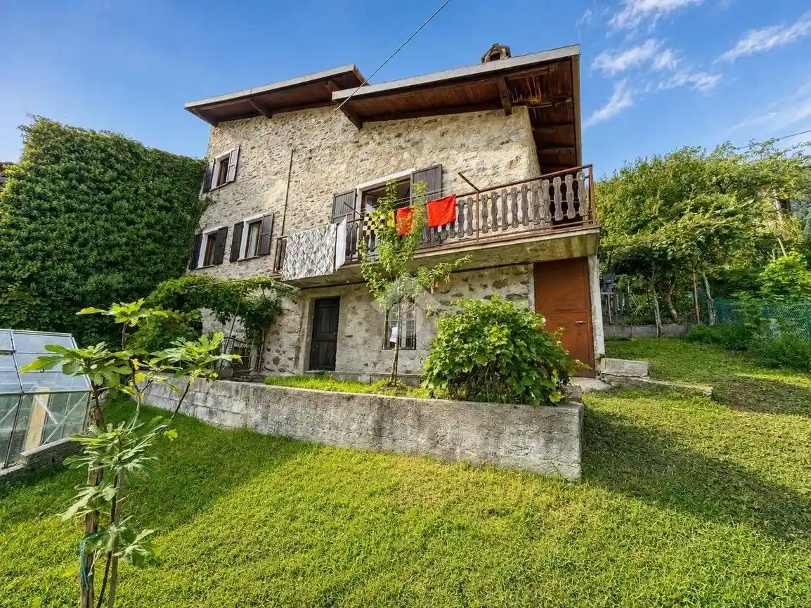 Casa indipendente in vendita a Teglio