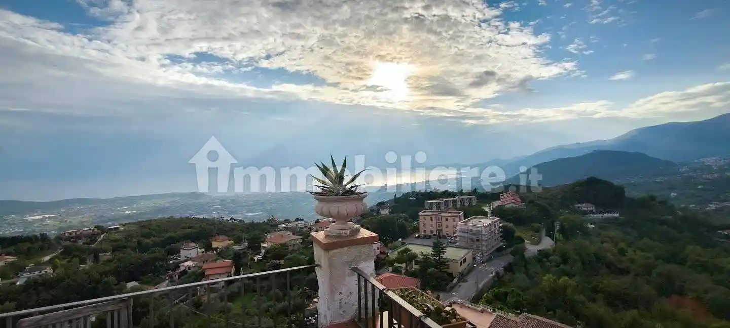 Appartamento in affitto a Formia