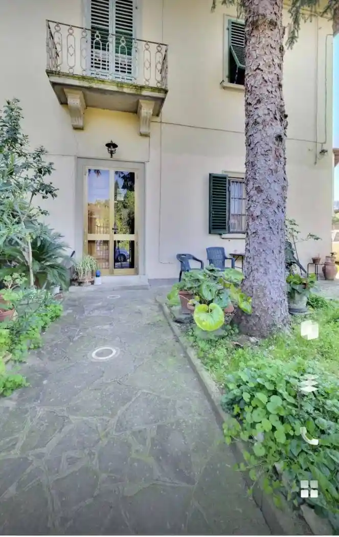 Casa indipendente in vendita a Scandicci