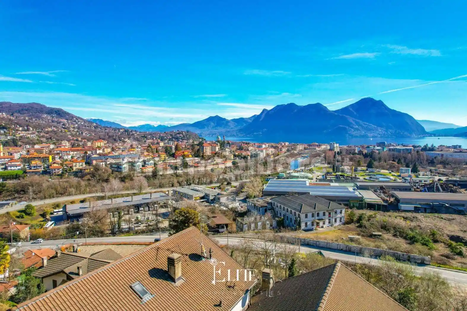 Villa in vendita a Verbania
