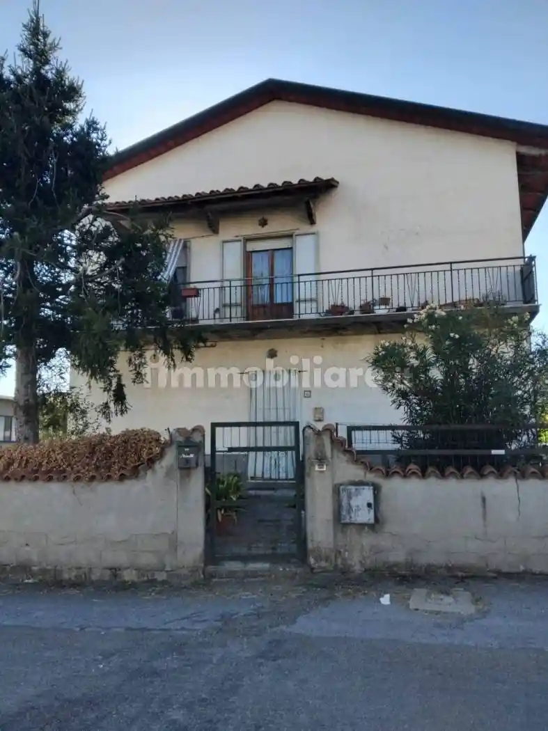 Casa indipendente in vendita a Bibbiena