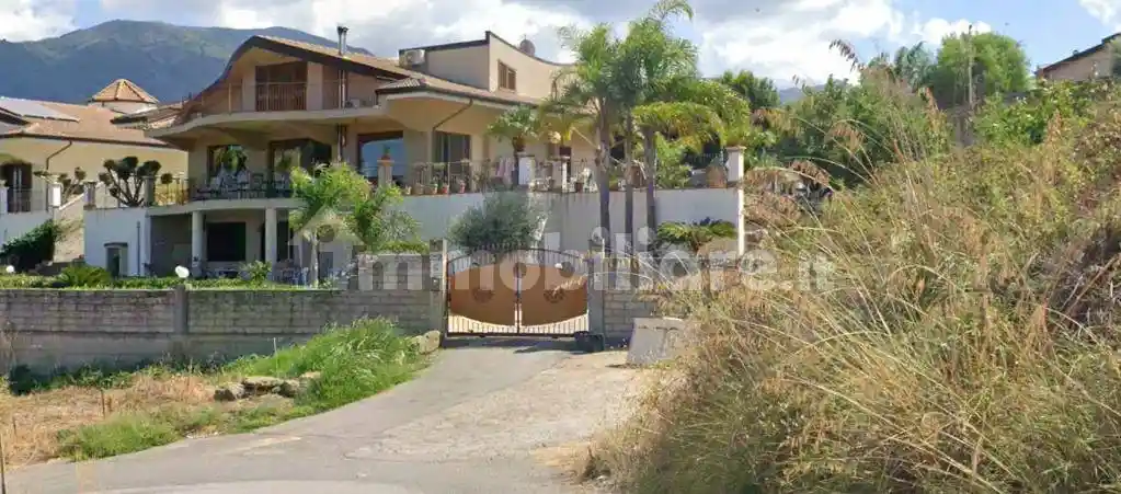 Villa in vendita a Barcellona Pozzo di Gotto
