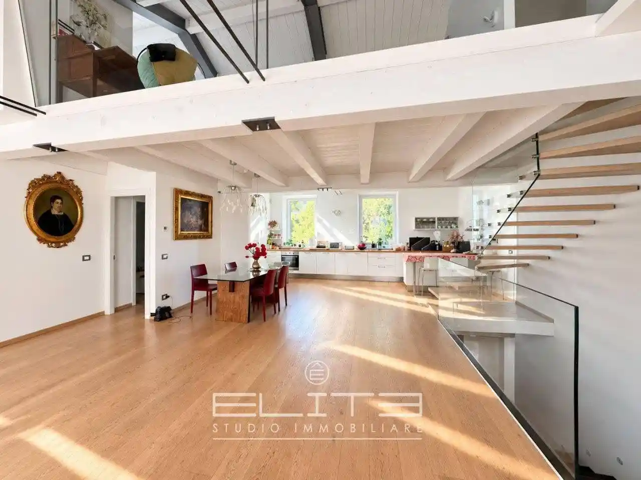 Loft in vendita a Falconara Marittima