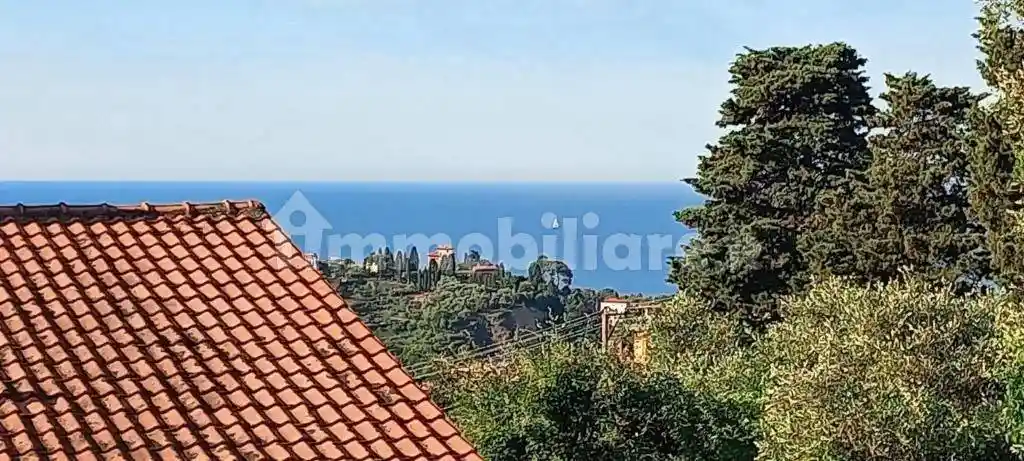 Appartamento in vendita a Lerici
