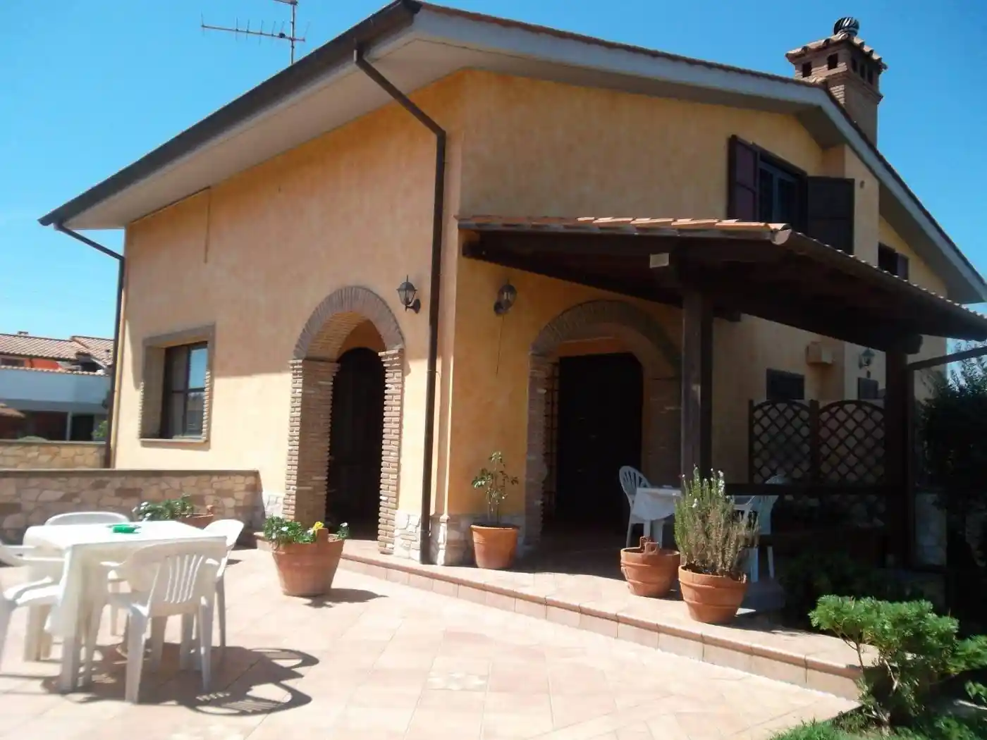 Villa in vendita a Anguillara Sabazia