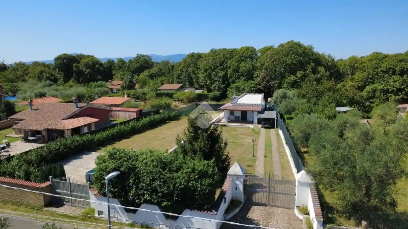 Villa in vendita a Cave
