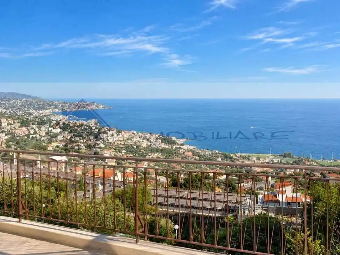 Appartamento in vendita a Sanremo