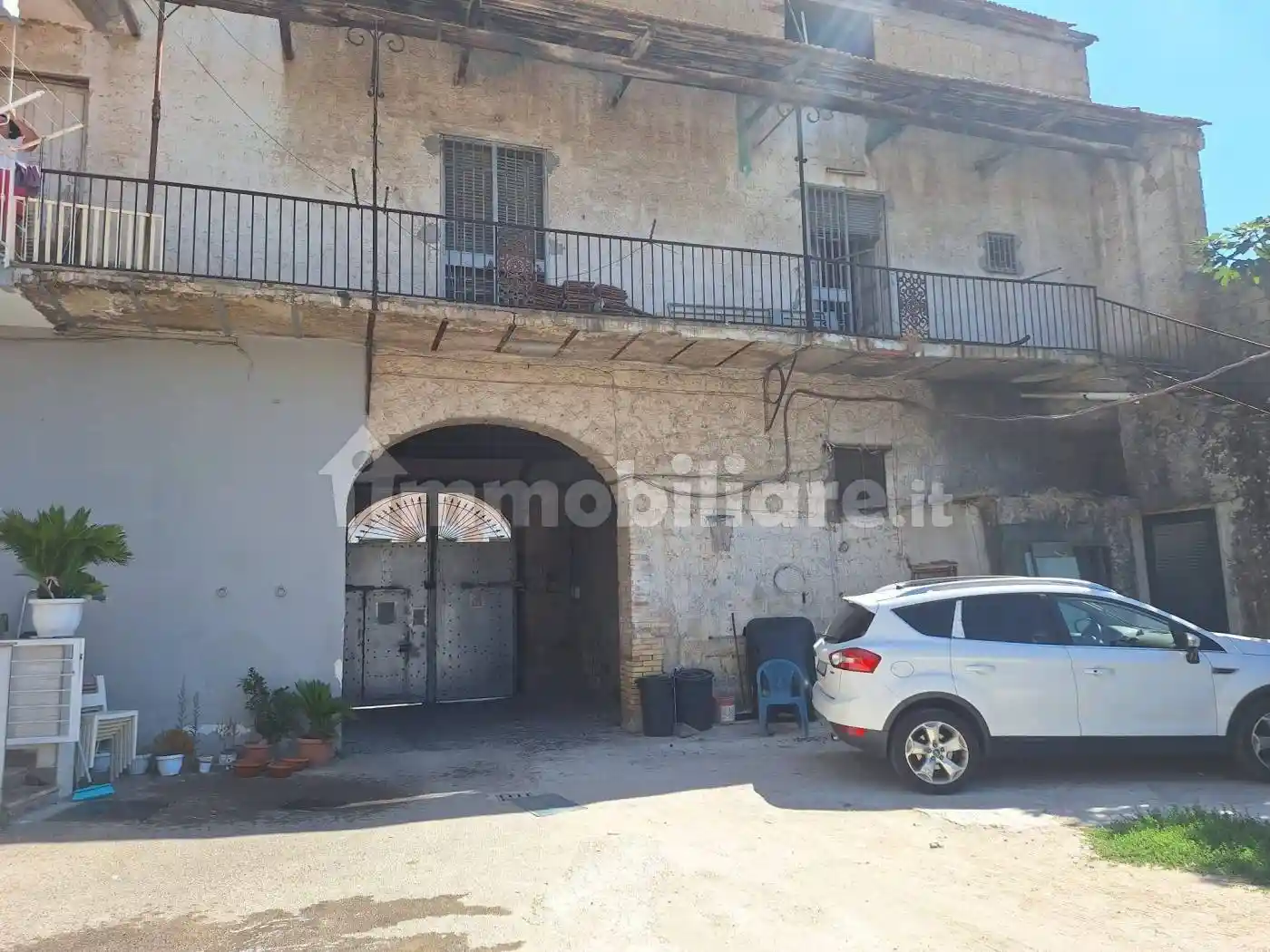 Palazzo - Edificio in vendita a Crispano