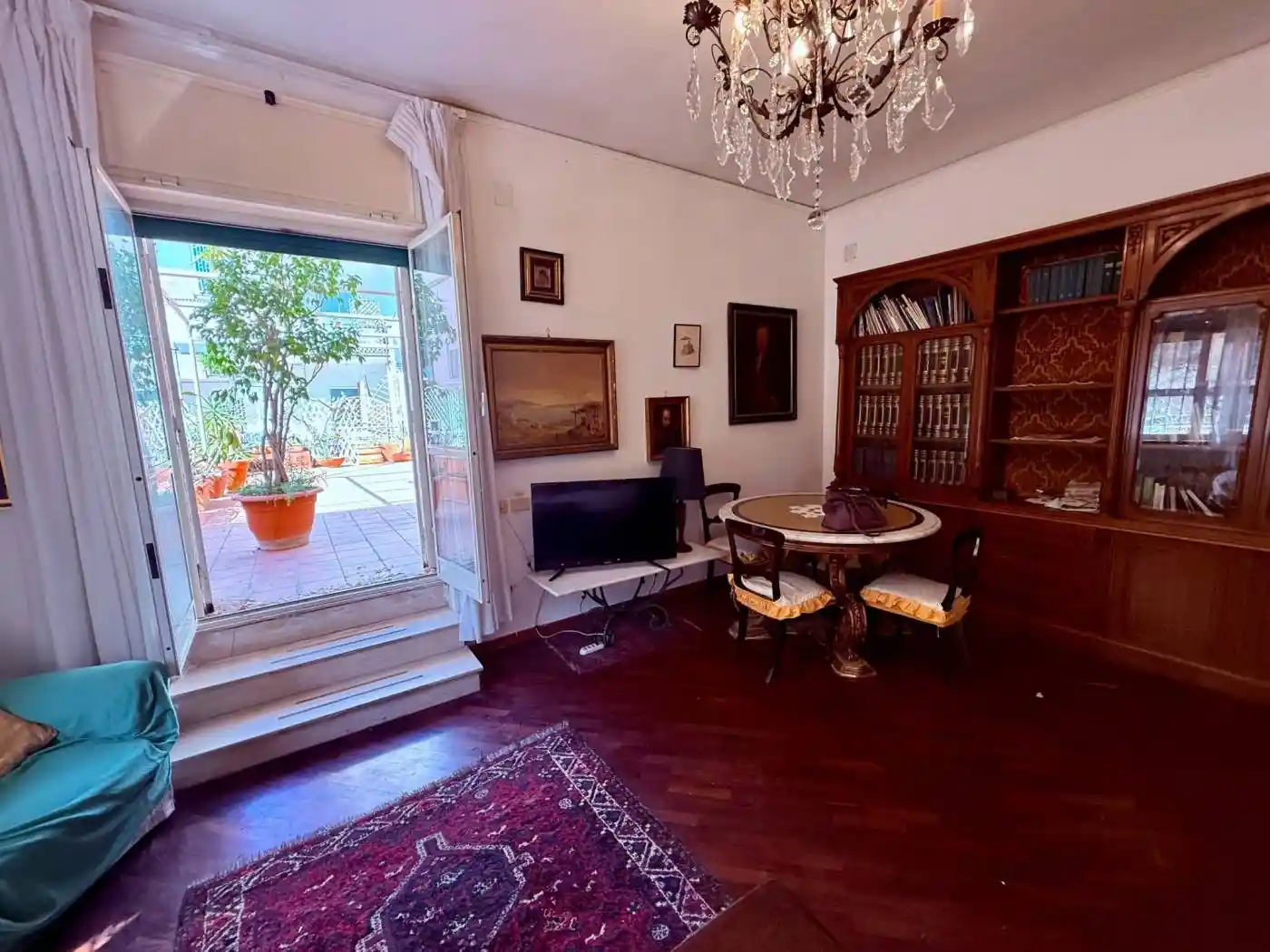 Appartamento in vendita a Napoli