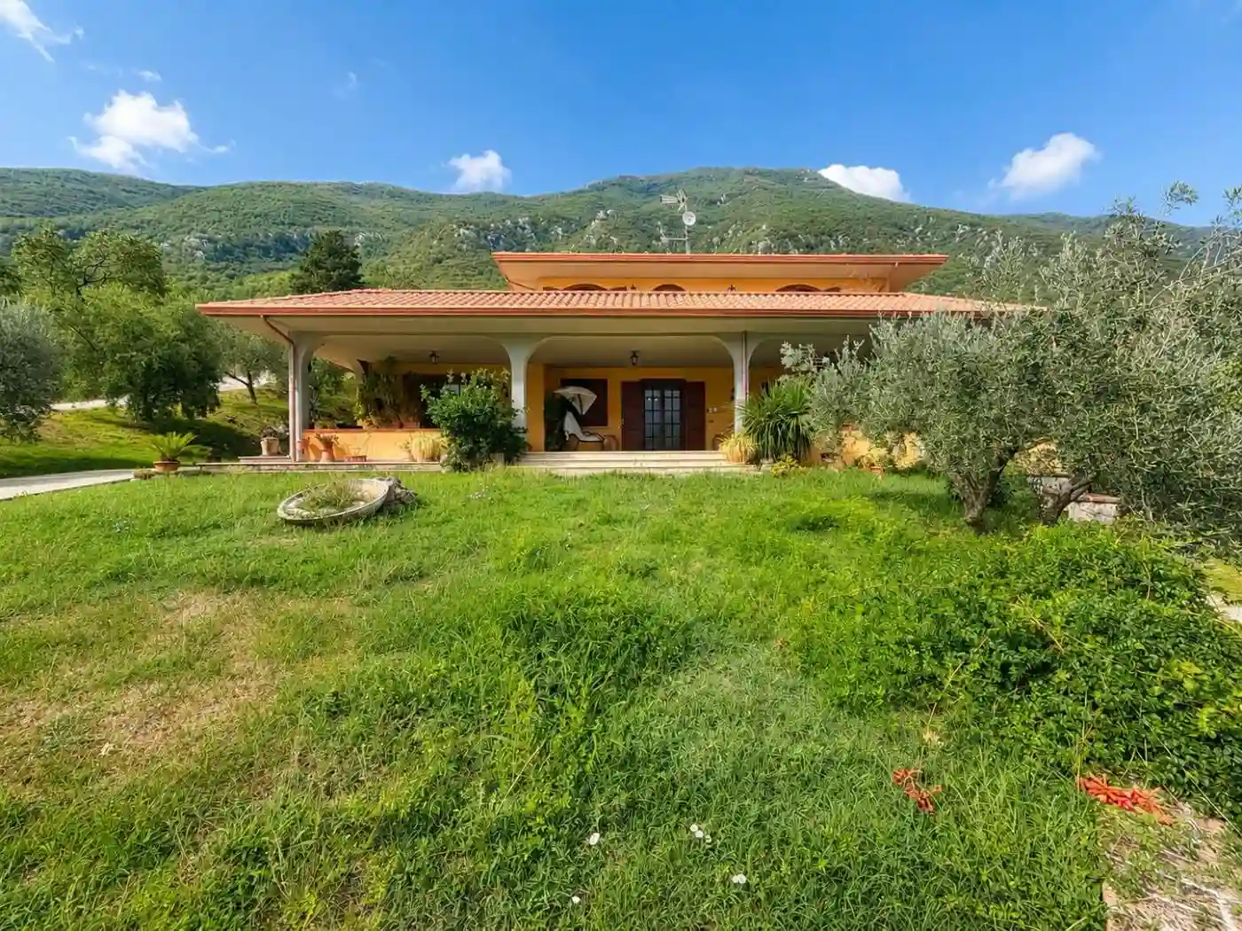 Villa - foto 2