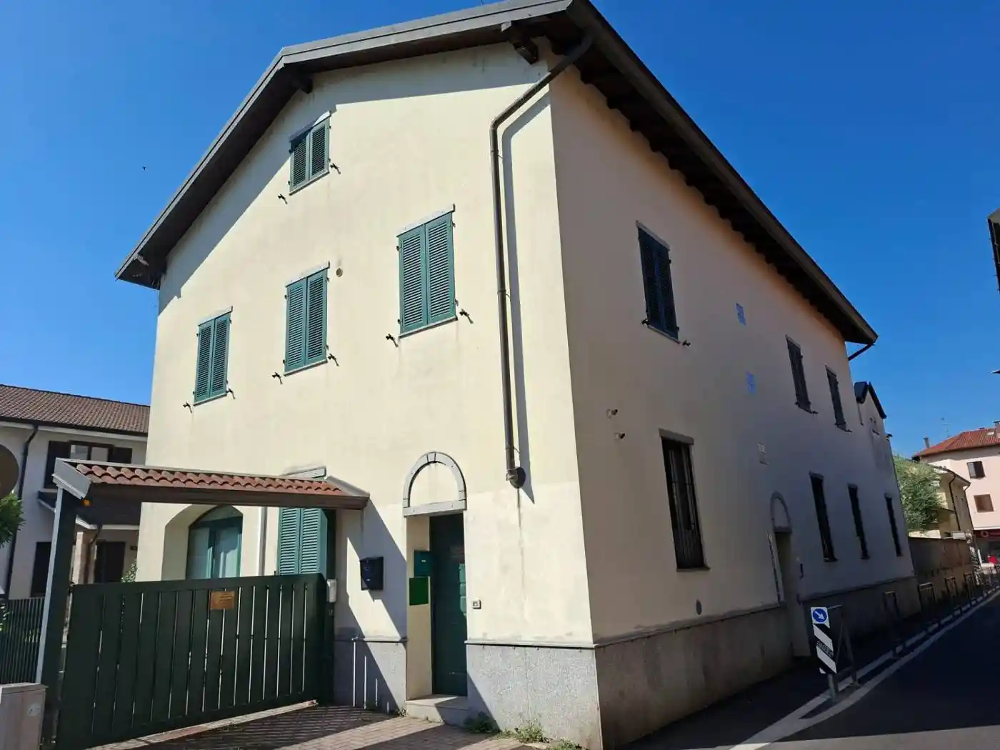 Appartamento in affitto a Garbagnate Milanese
