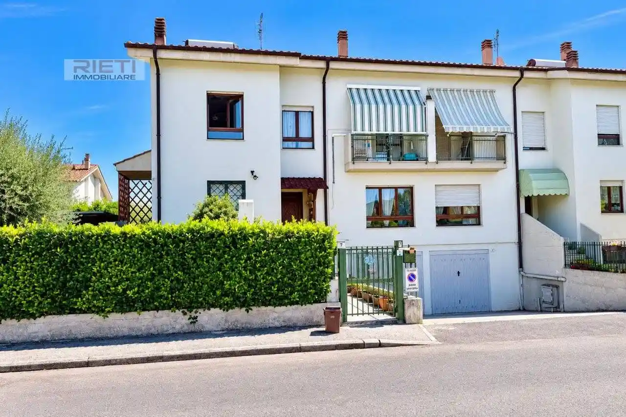 Villa in vendita a Rieti