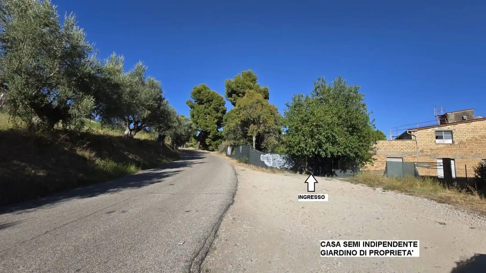 Rustico - Casale in vendita a Bellante