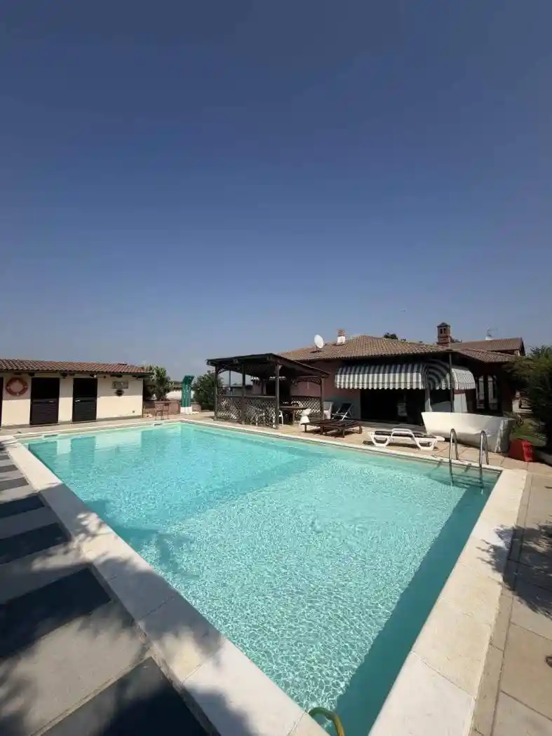 Villa in vendita a Dusino San Michele