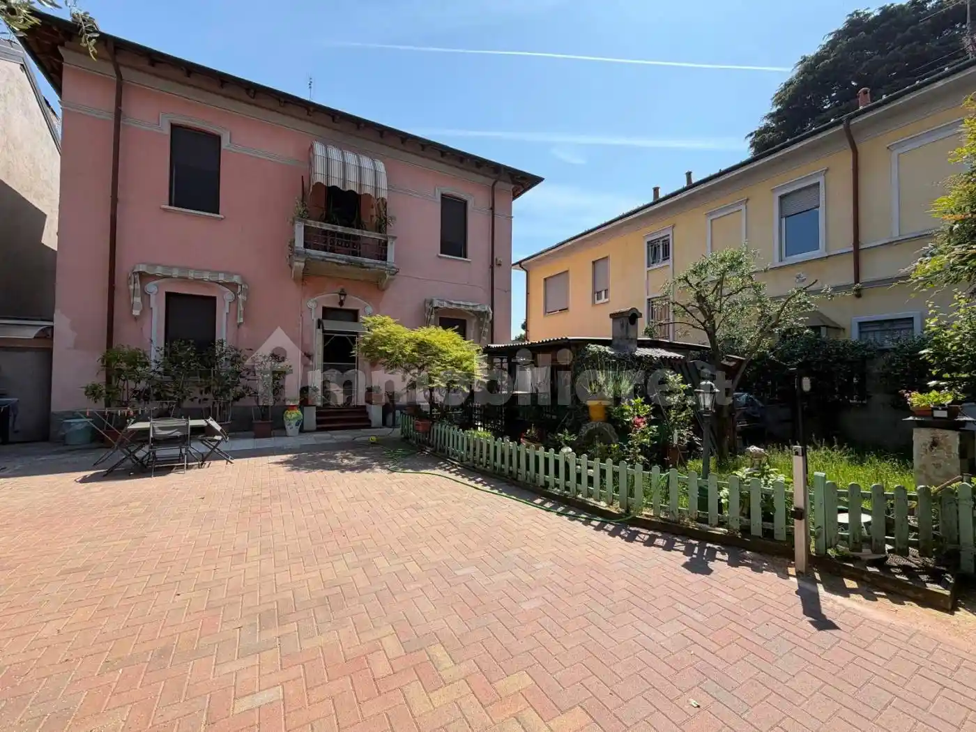 Villa in vendita a Busto Arsizio